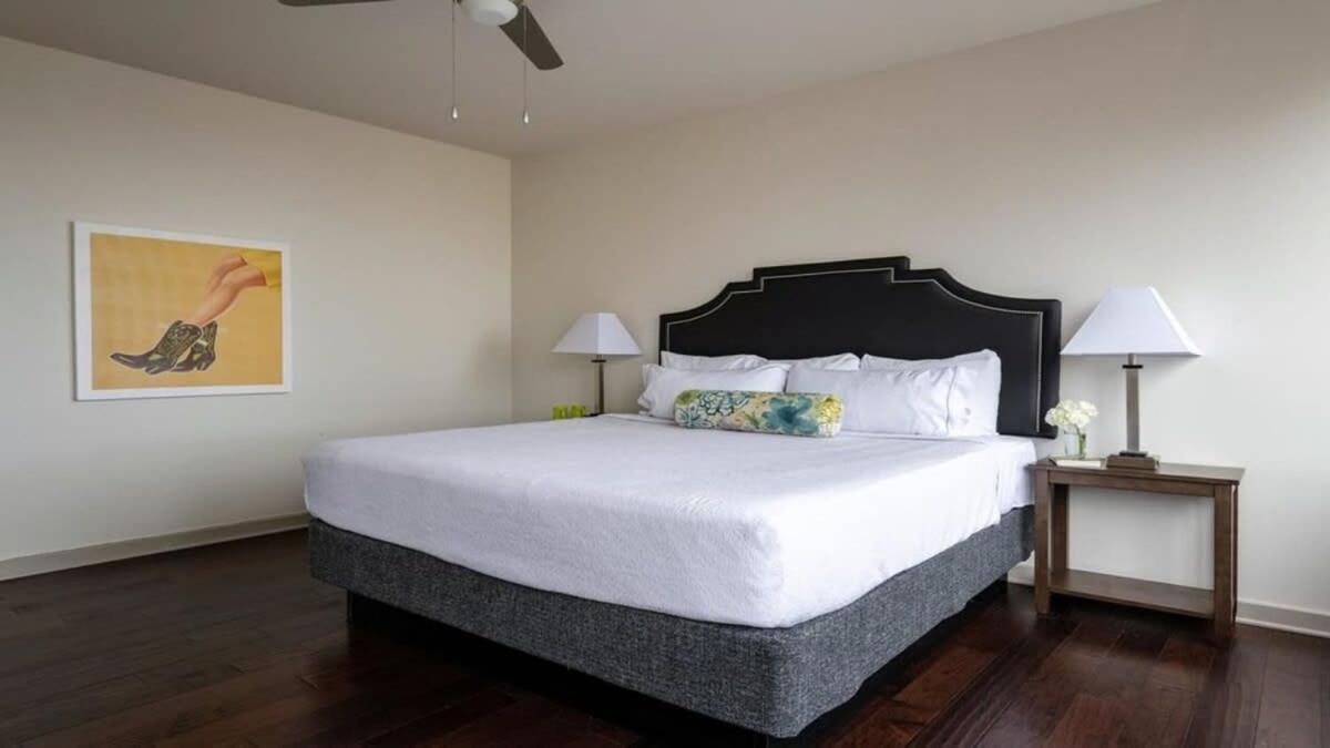 26Th Fl Bold Cozysuites With Pool, Gym 达拉斯 外观 照片