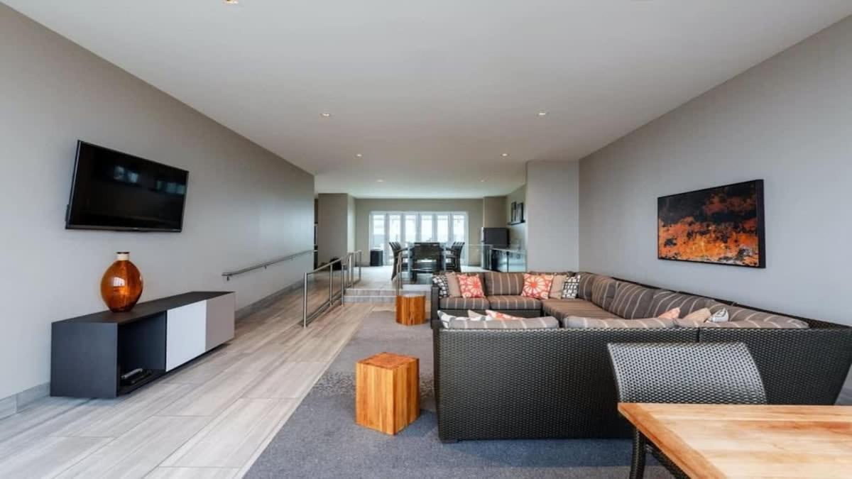 26Th Fl Bold Cozysuites With Pool, Gym 达拉斯 外观 照片