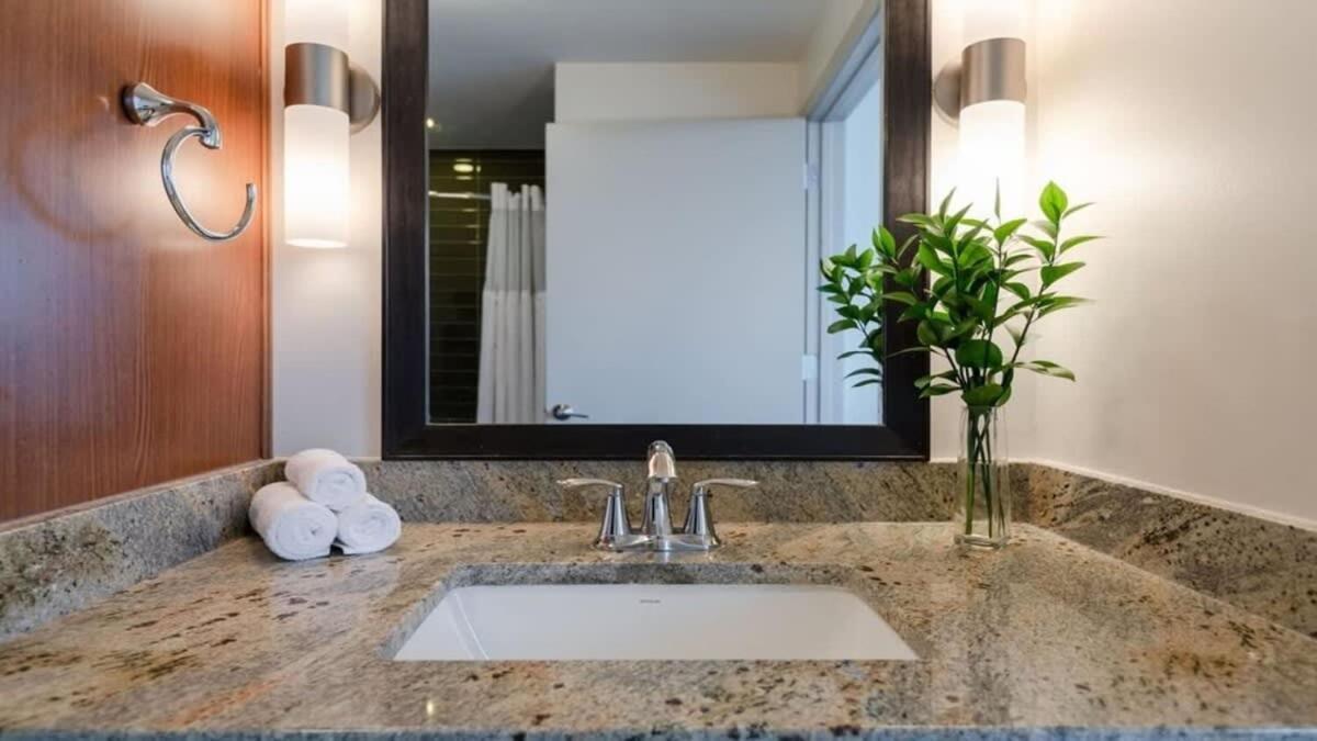 26Th Fl Bold Cozysuites With Pool, Gym 达拉斯 外观 照片
